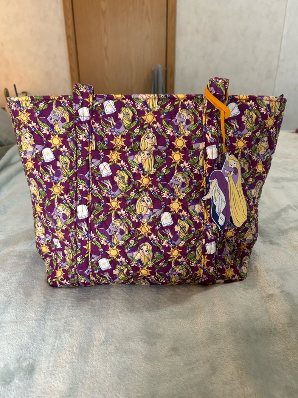 Vera Bradley Disney Outlet Small Vera Tote- Rapunzel Climbing Ivy